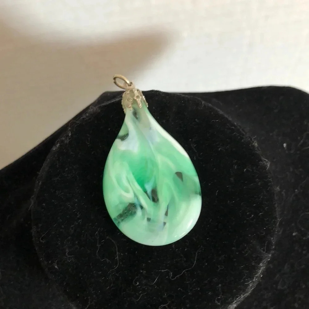 Vtg  Swirl Glass Pendant